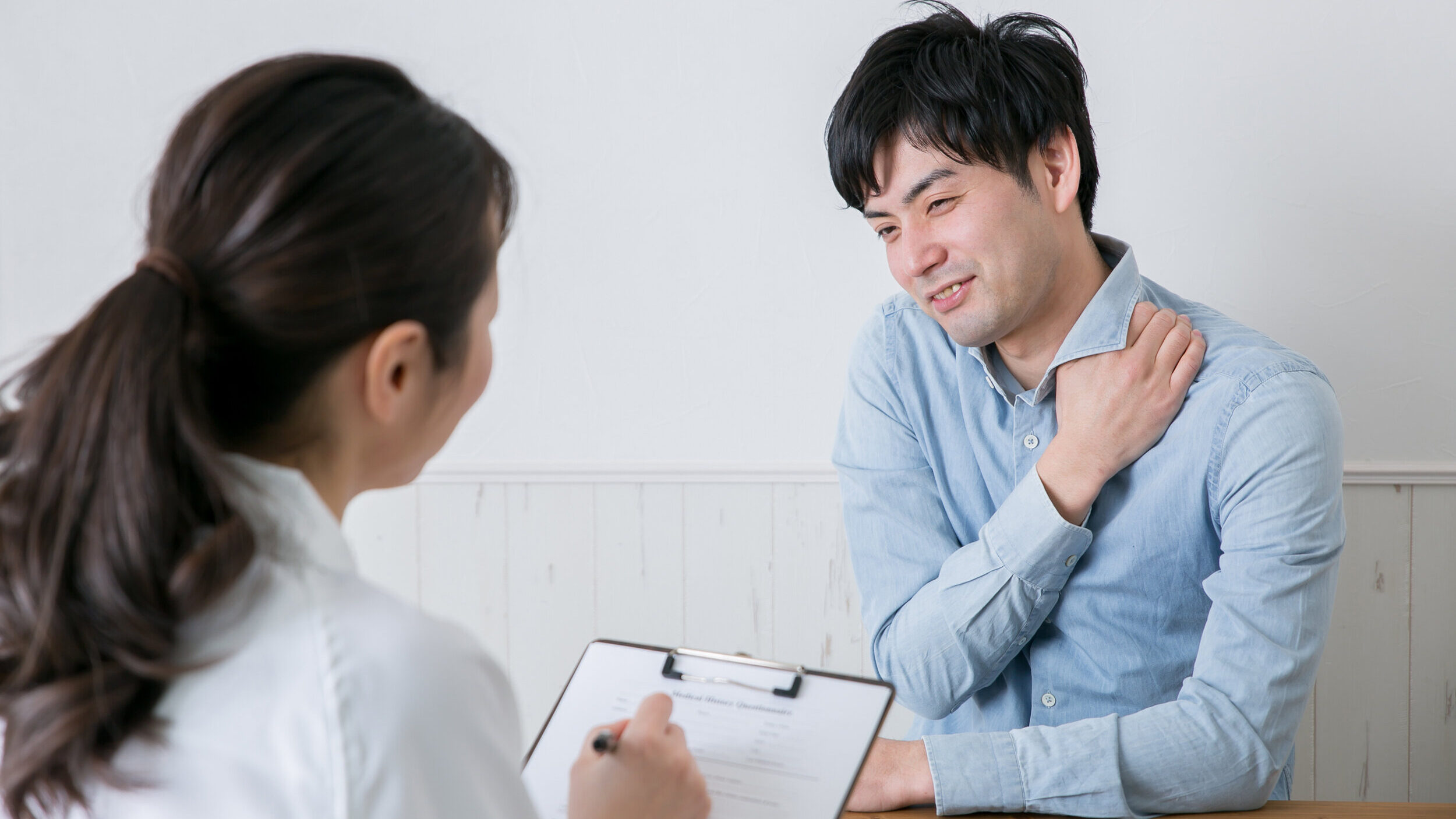 Consultation with massage therapist